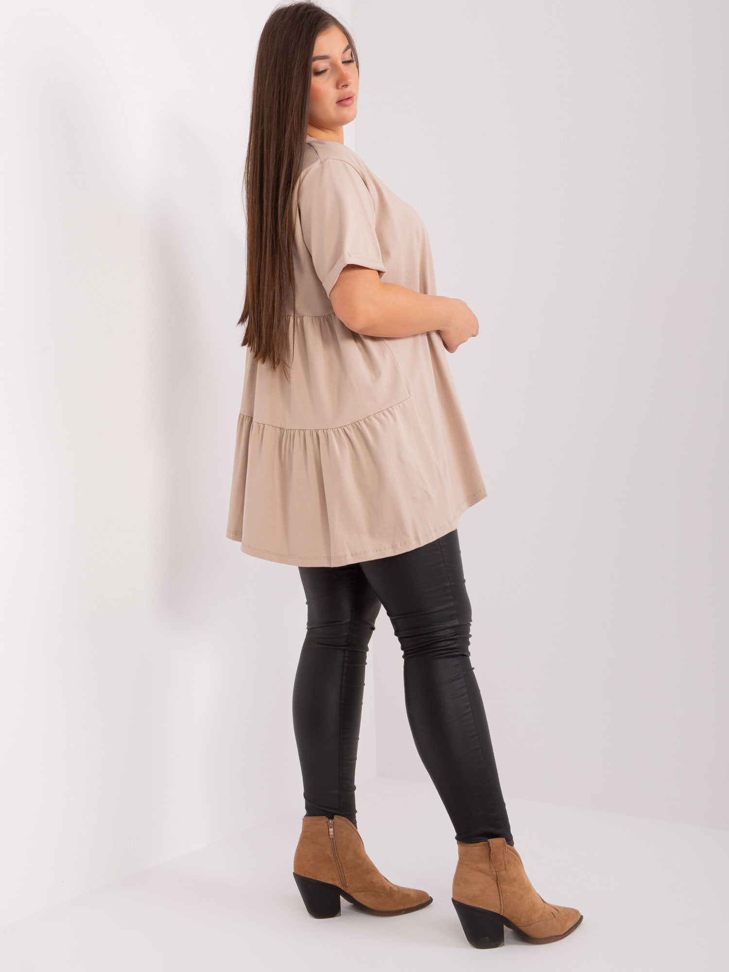 Beżowa długa bluzka plus size z bawełny