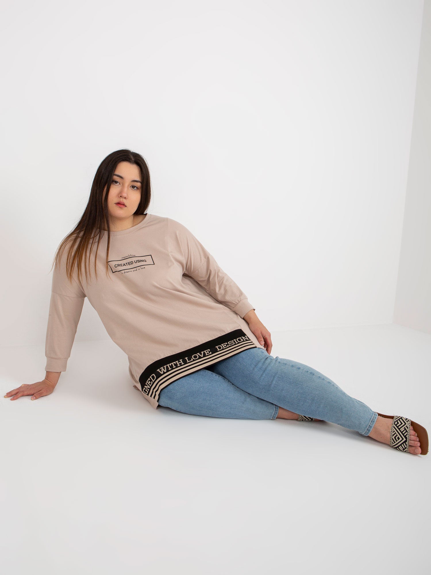 Beżowa dresowa tunika plus size z bawełny
