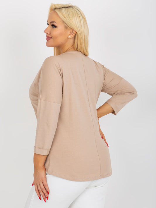 Beżowa bluzka plus size z nadrukiem i napisem