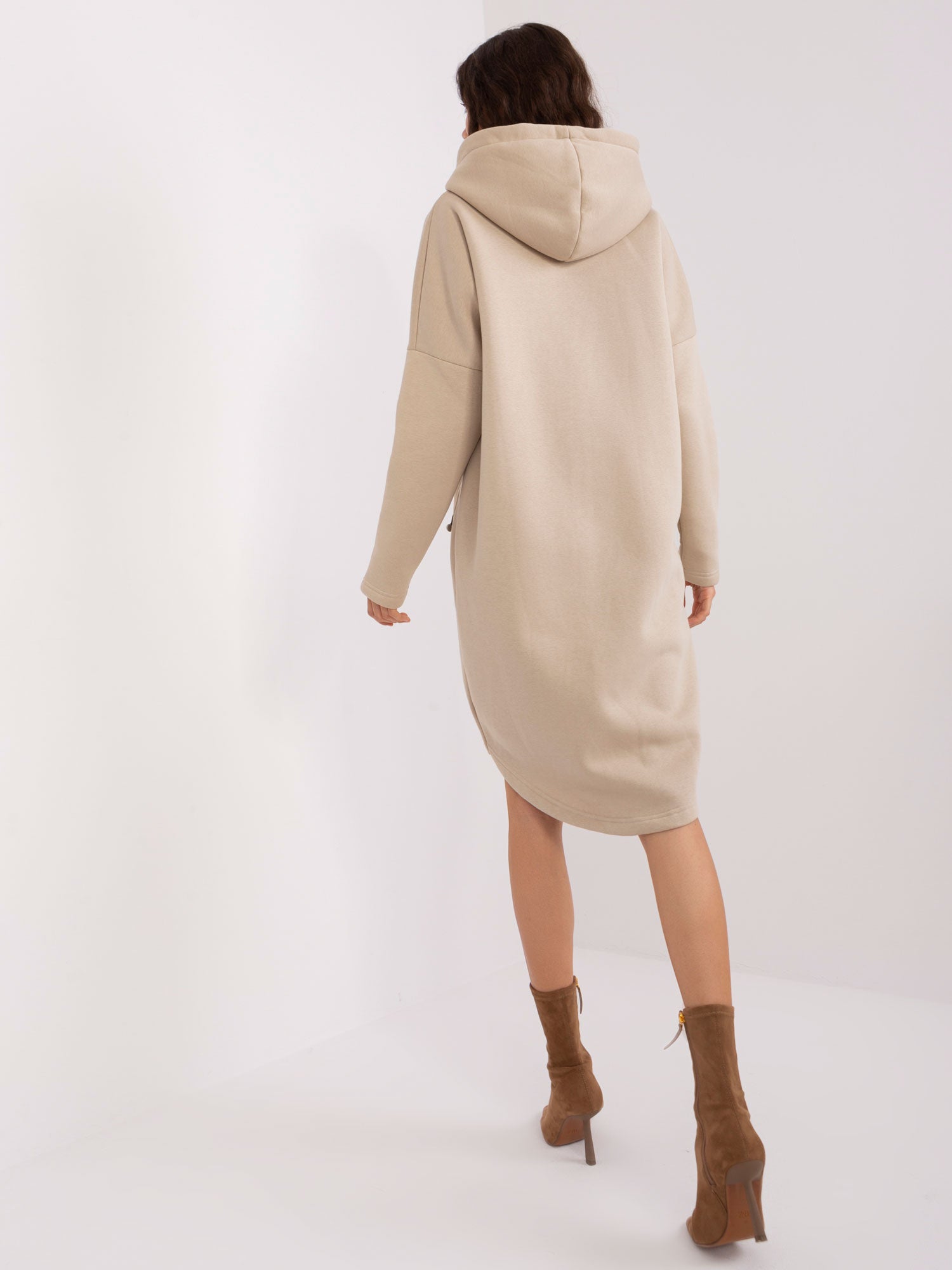 Beżowa długa bluza basic z suwakiem Tina RUE PARIS