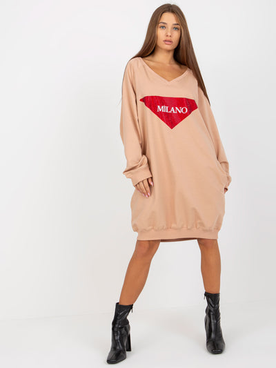 Beżowa długa bluza oversize z aplikacją z dżetów