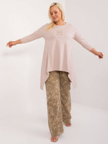 Beżowa asymetryczna bluzka plus size z okrągłym dekoltem