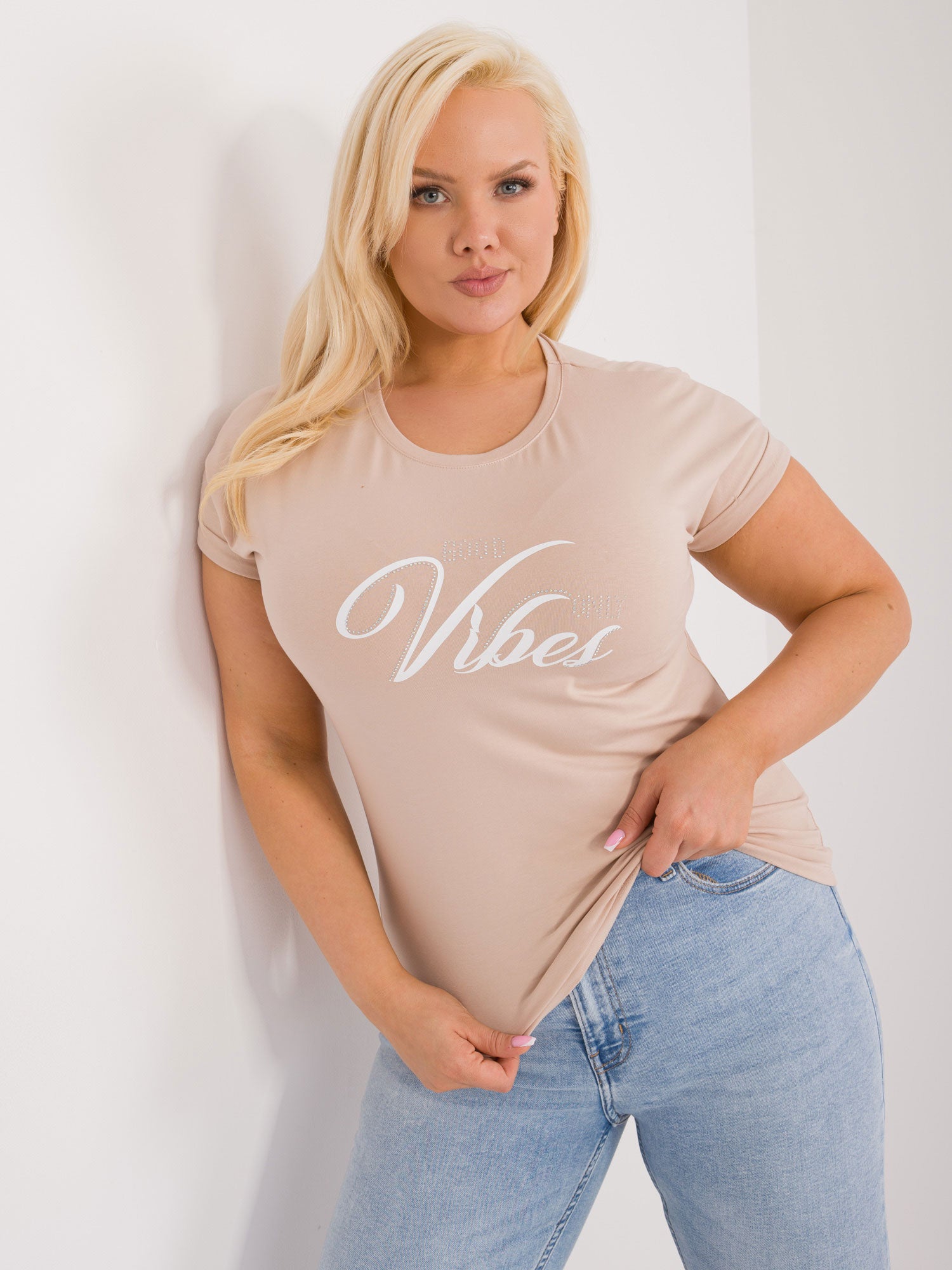 Beżowy damski t-shirt plus size z bawełny