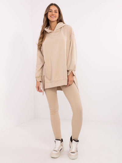 Beżowy dresowy komplet z bluzą z kapturem