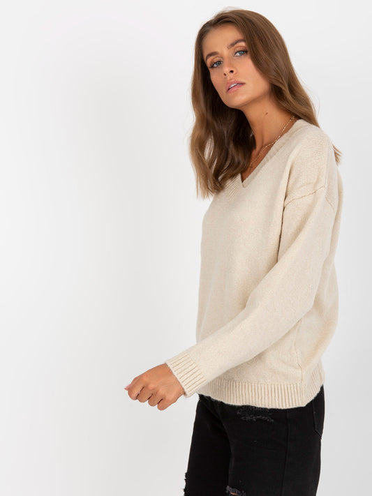 Beżowy dzianinowy sweter klasyczny RUE PARIS