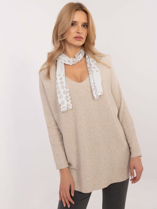 Beżowy sweter oversize z dekoltem V