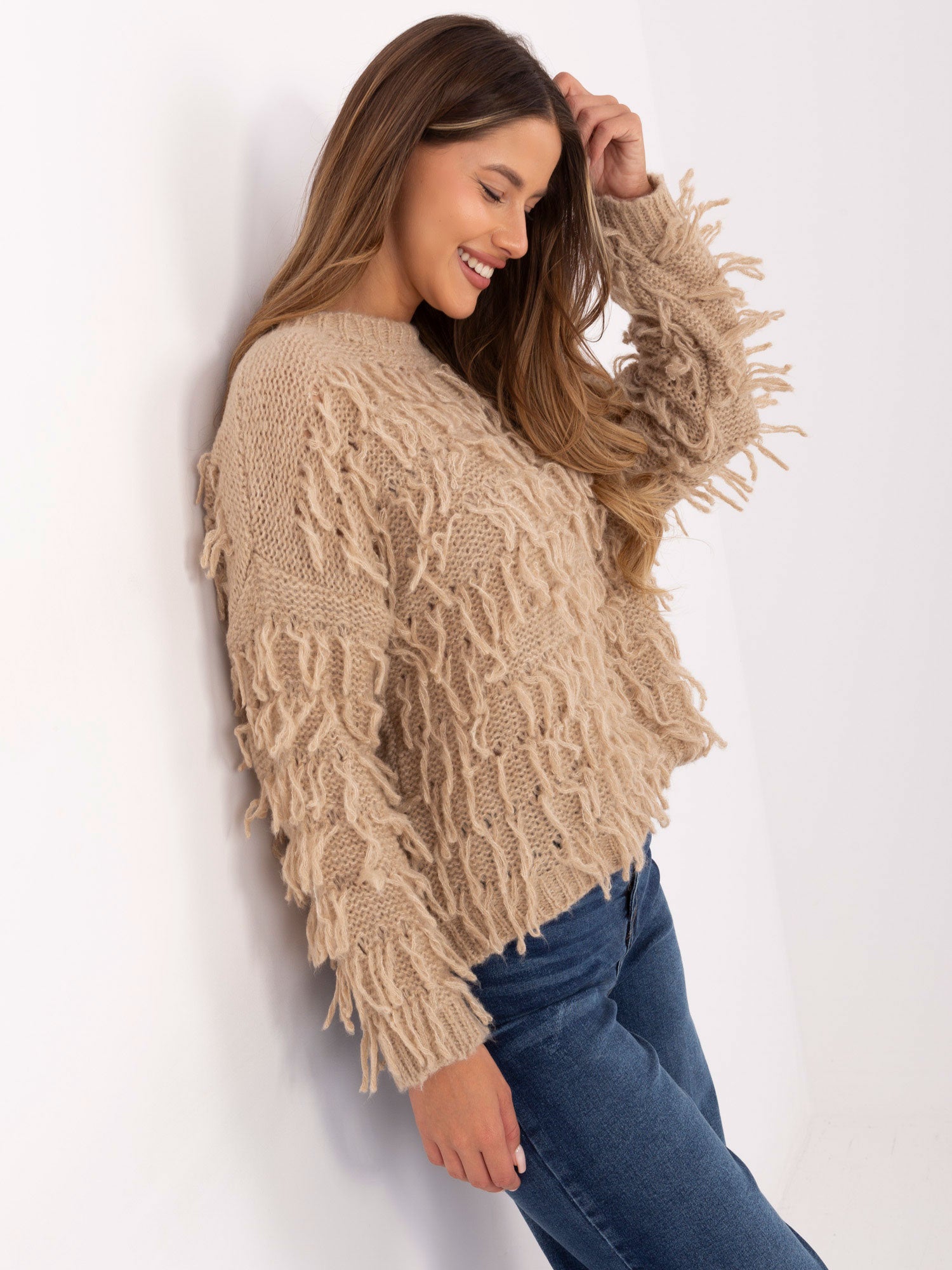RUE PARIS Beżowy damski sweter w stylu boho