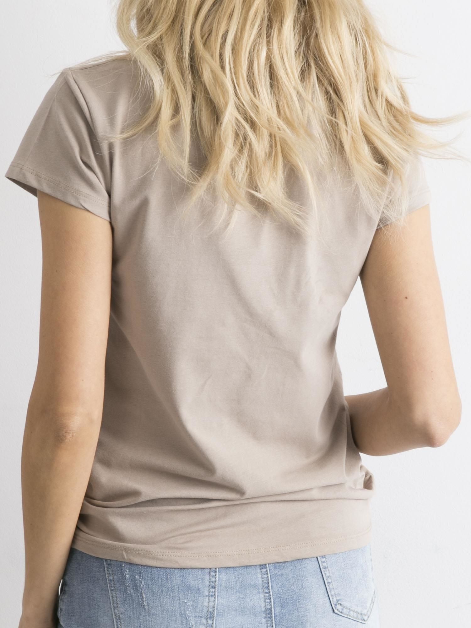 Beżowy t-shirt basic Peachy