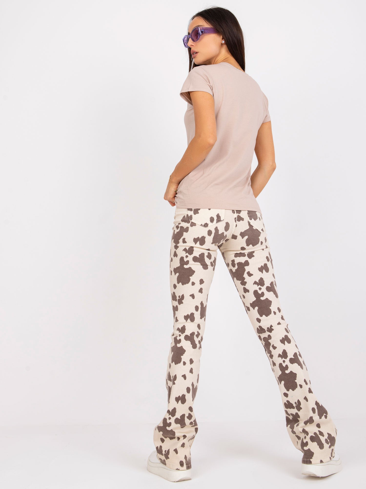 Beżowy t-shirt basic Peachy