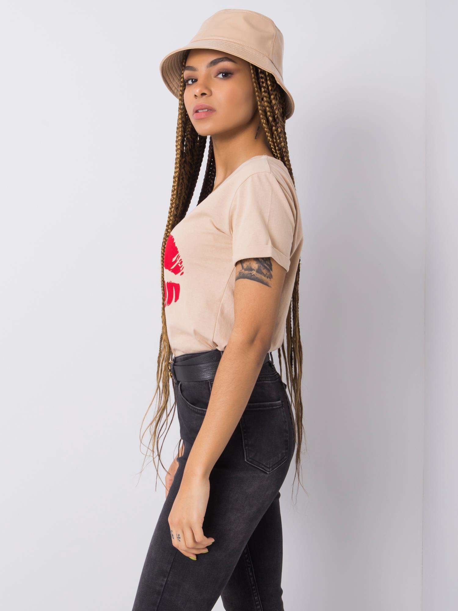 OCH BELLA Beżowy t-shirt bawełniany z printem