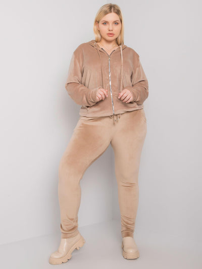 Beżowy komplet welurowy plus size