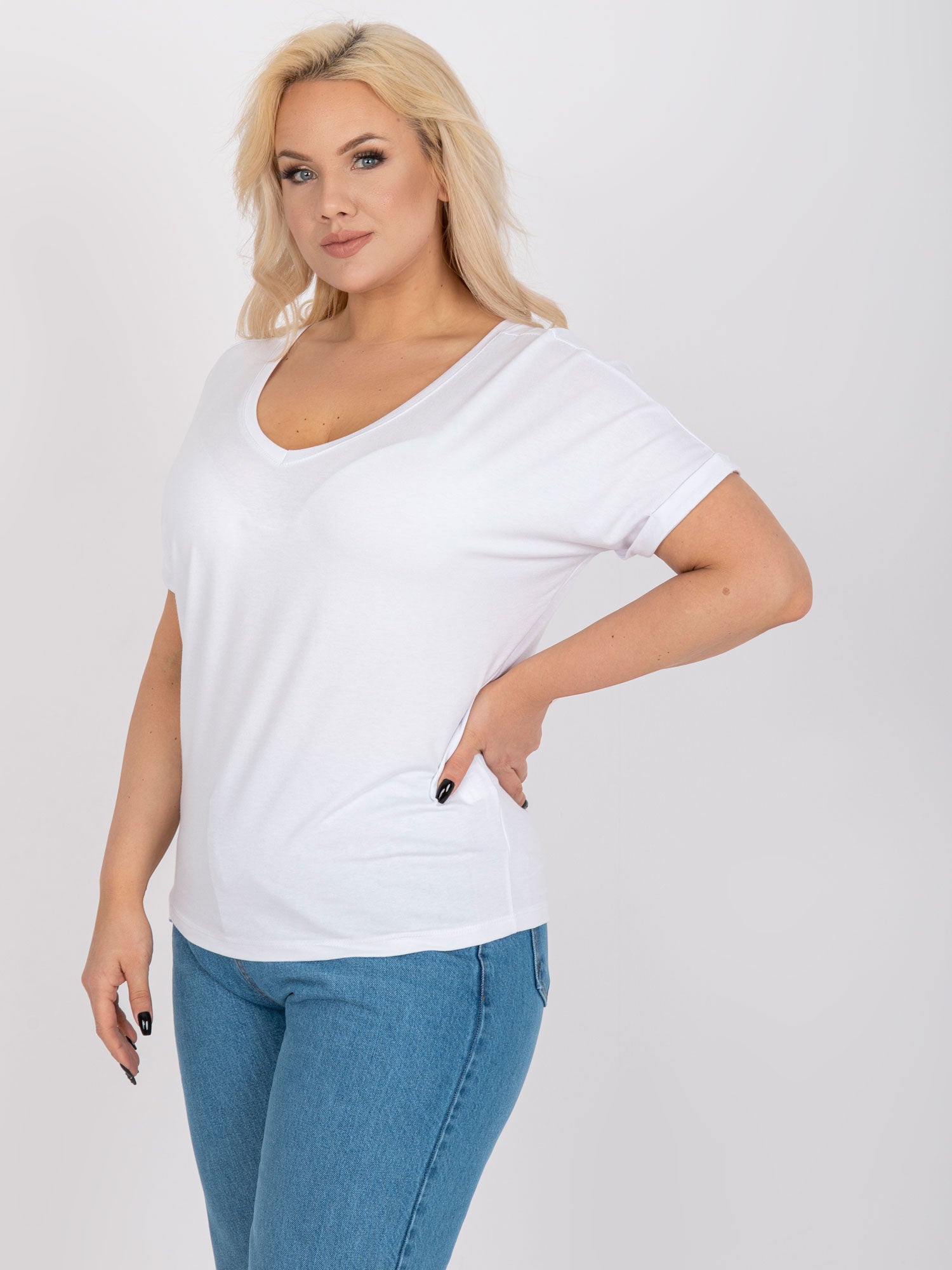 Biała bluzka plus size z wiskozy