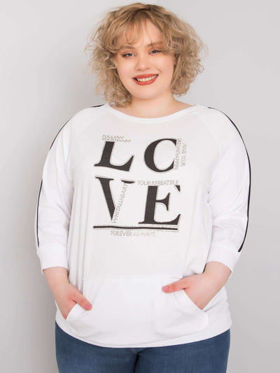 Biała bluzka plus size z kieszenią i aplikacjami