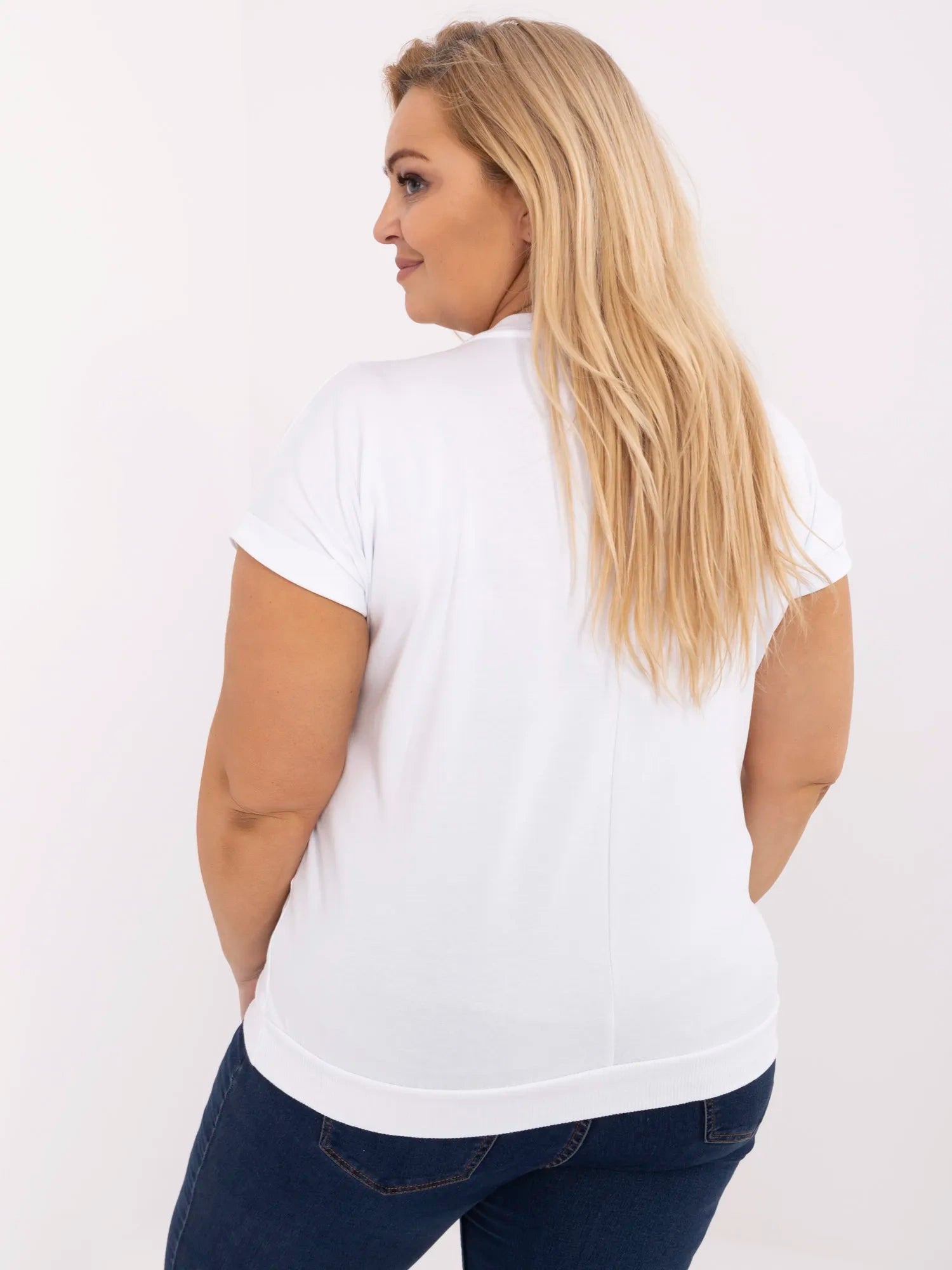 Biała damska bluzka plus size z cekinami