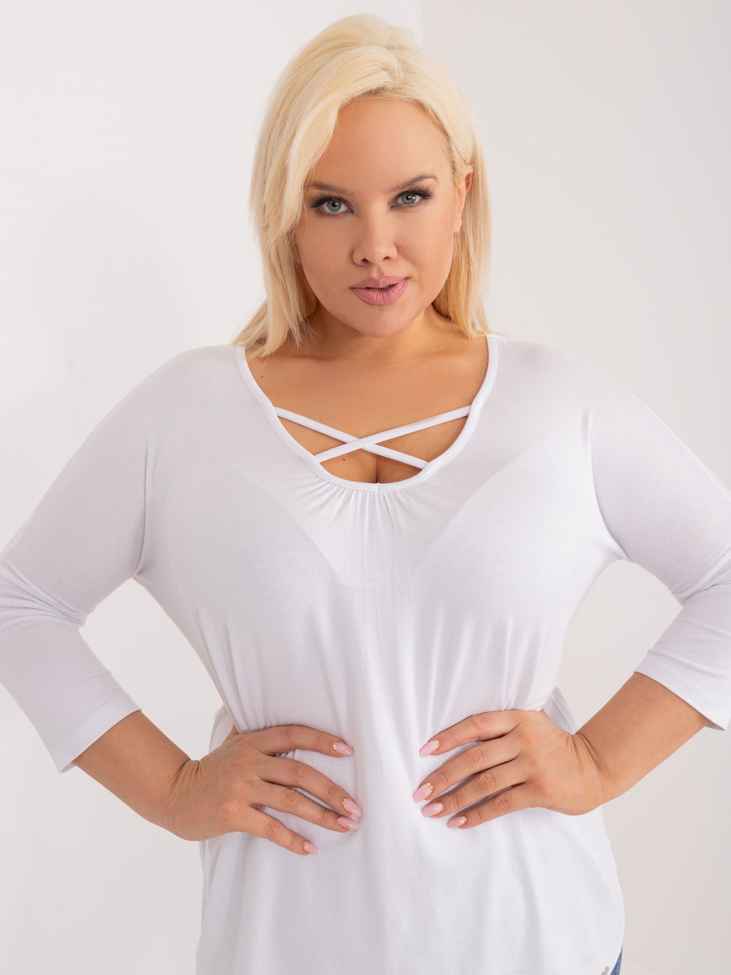 Biała wiskozowa bluzka plus size