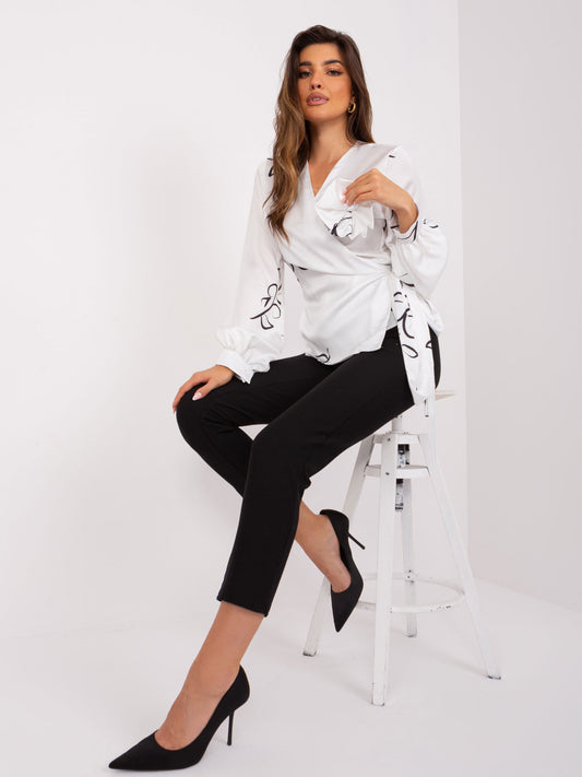 Biała bluzka wizytowa z printem