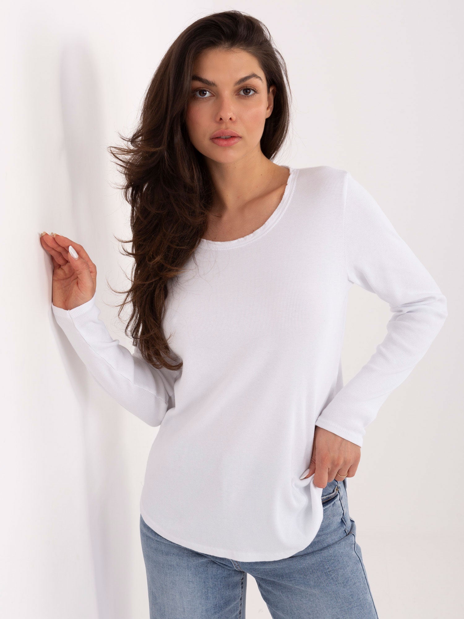 Biała damska bluzka longsleeve w prążek