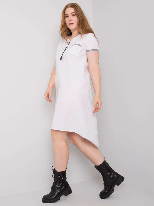 Biała sukienka bawełniana plus size