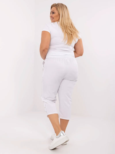 Białe spodnie 3/4 plus size z gumką w pasie