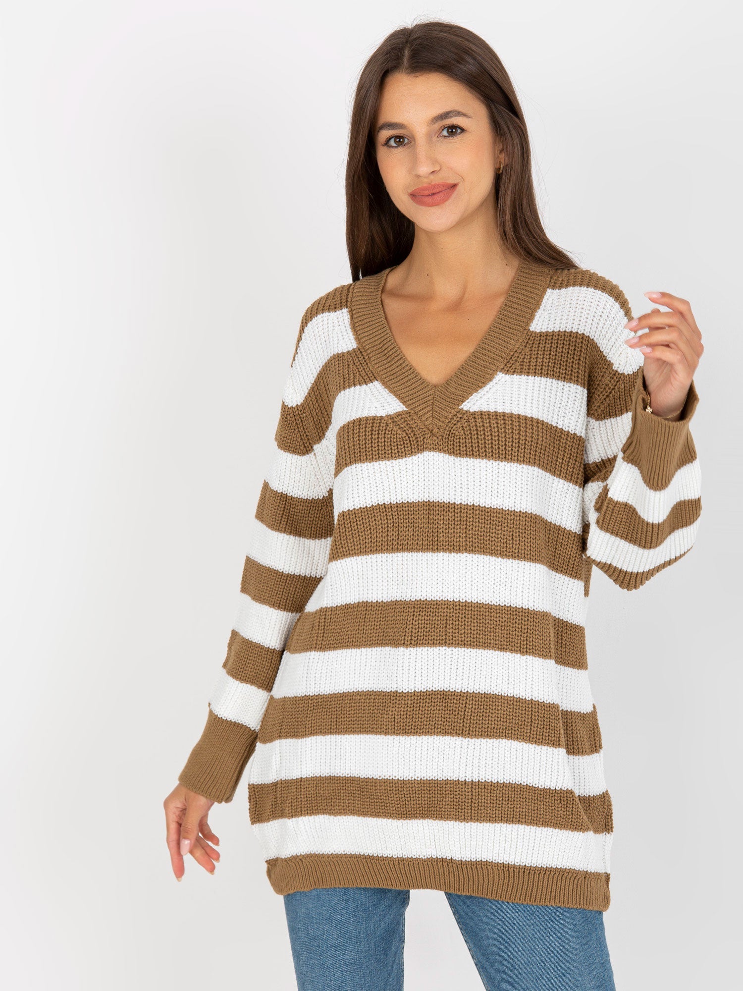 Biało-beżowy sweter oversize w paski RUE PARIS