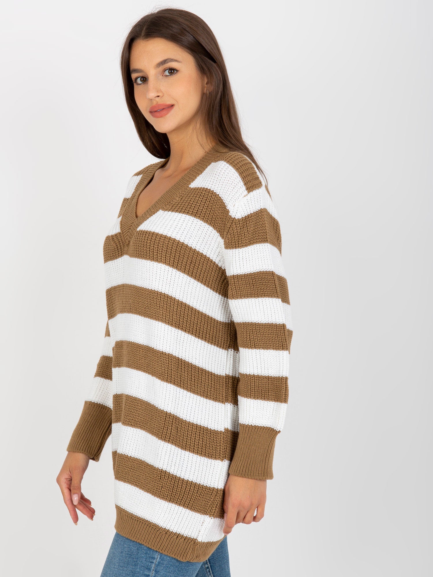 Biało-beżowy sweter oversize w paski RUE PARIS