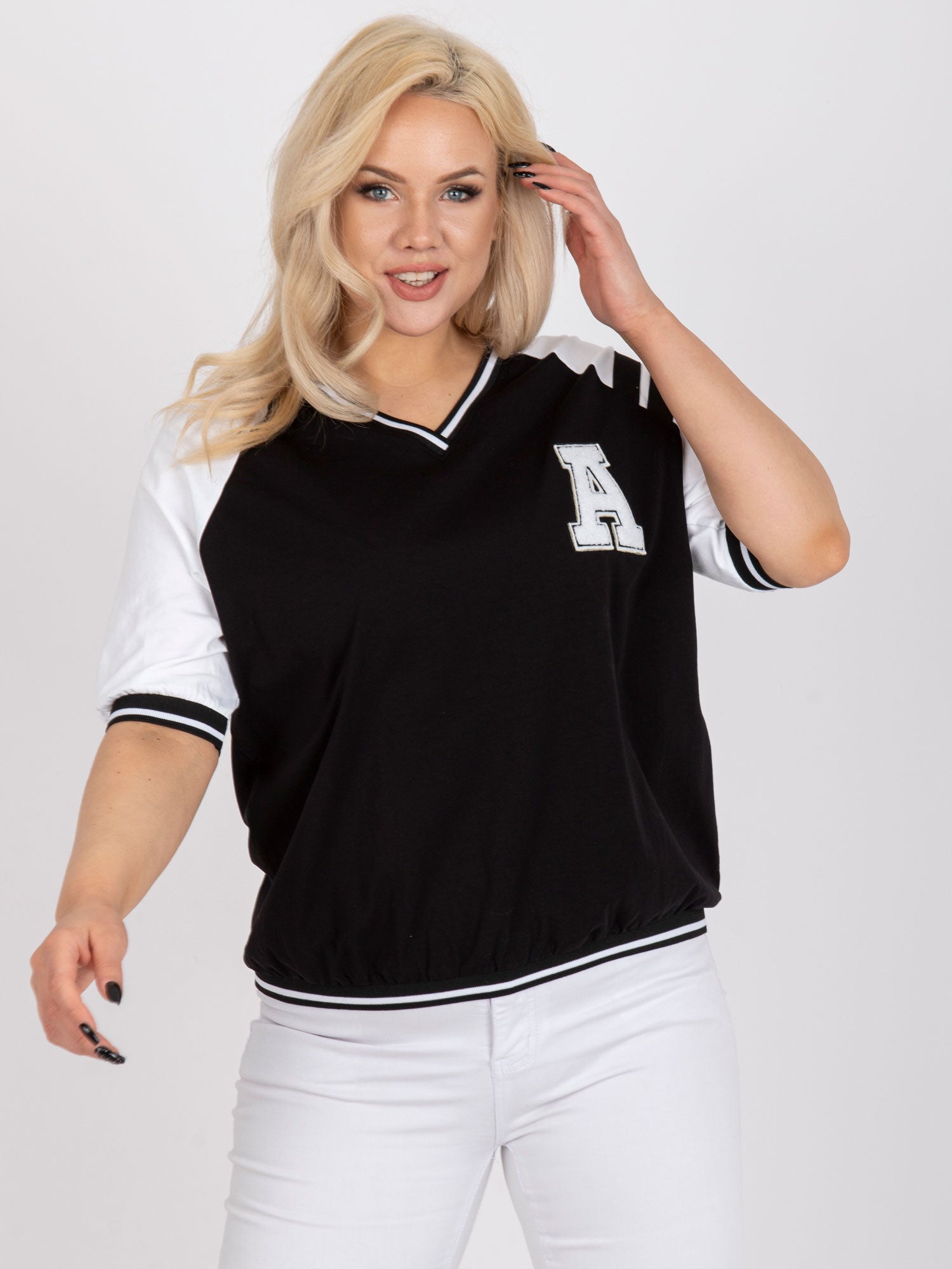 Biało-czarna casualowa bluzka plus size z bawełny