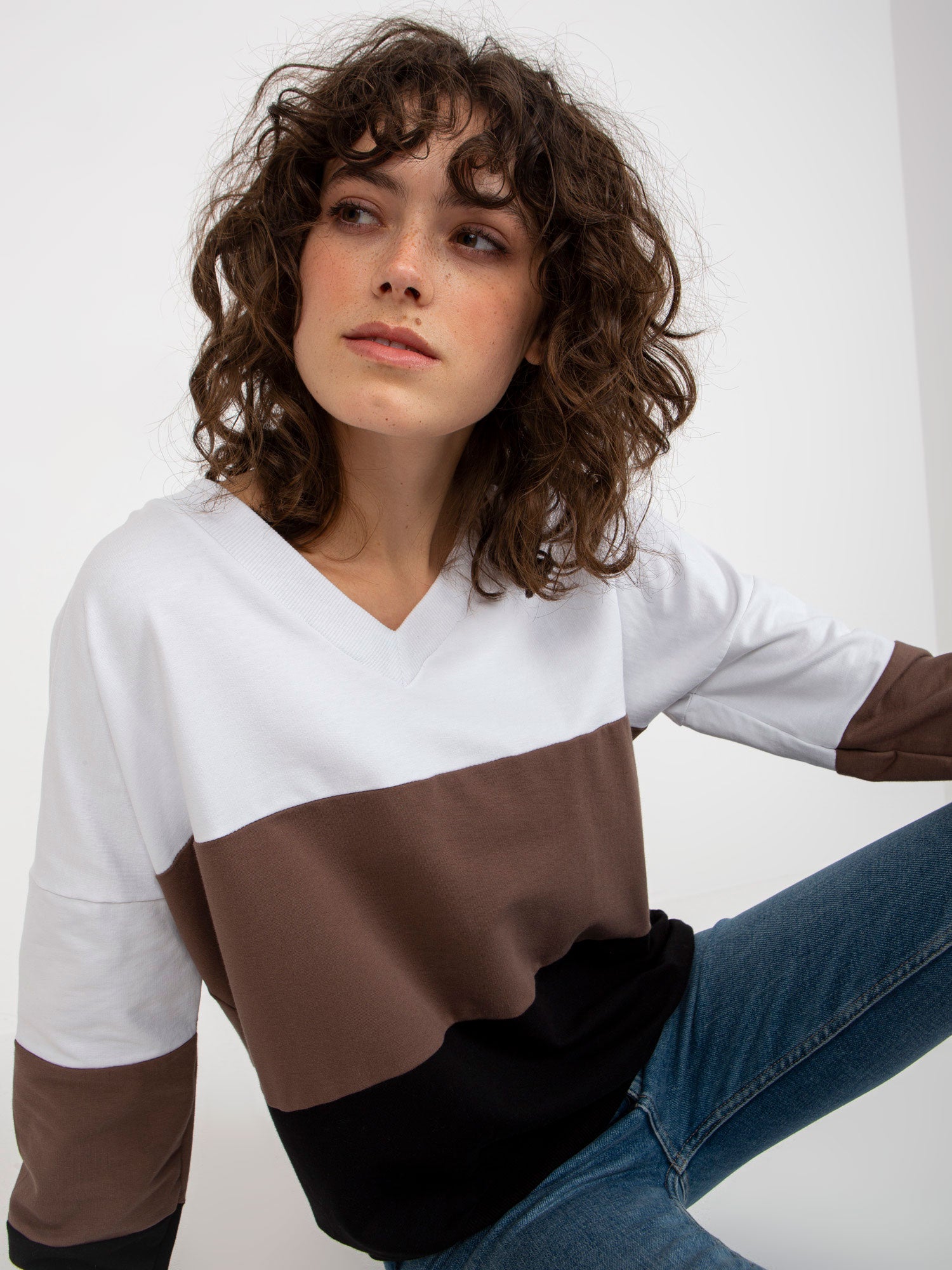 Biało-czarna bluza basic bez kaptura RUE PARIS