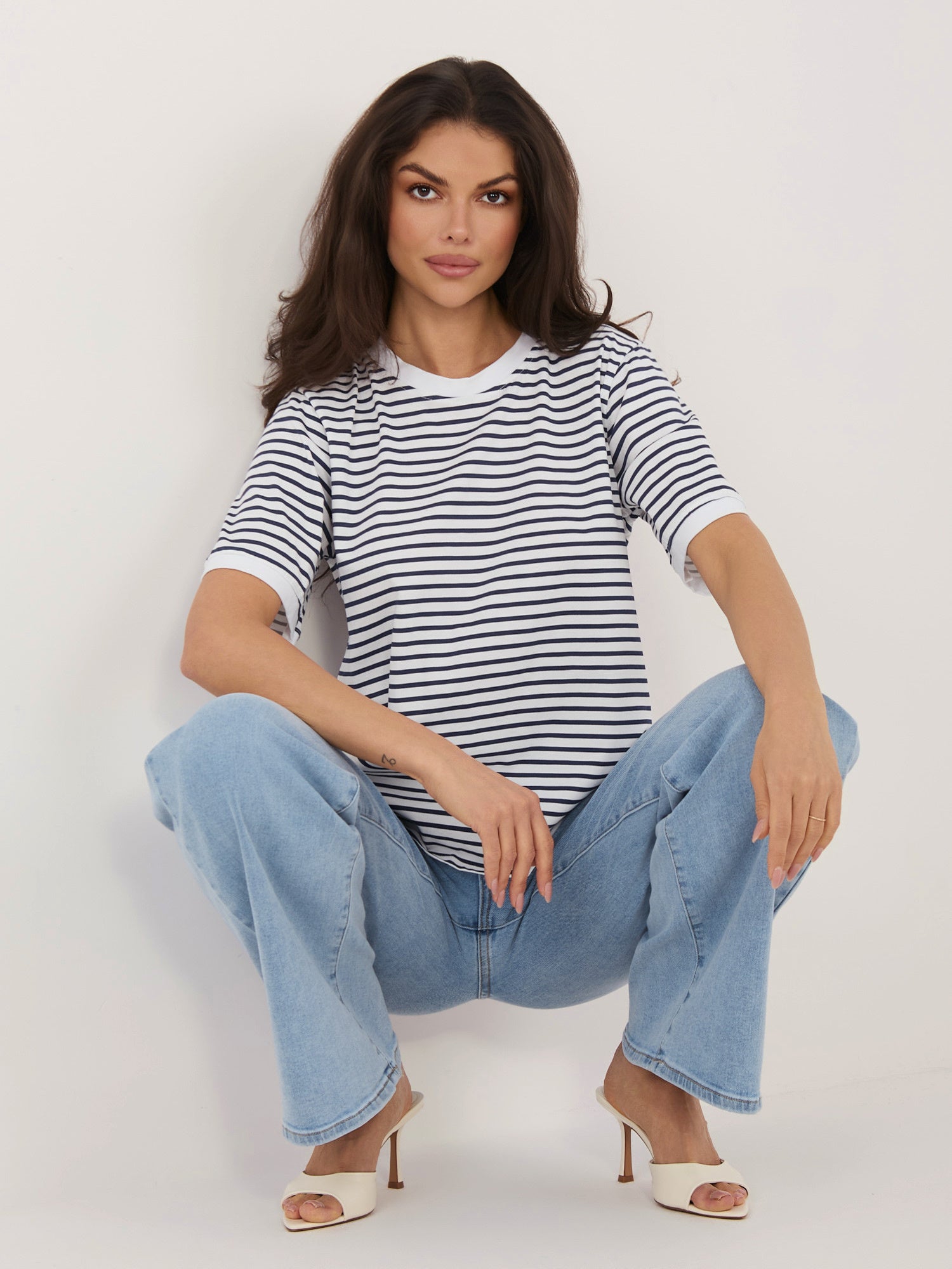 RUE PARIS Biało-granatowy damski t-shirt z bawełny