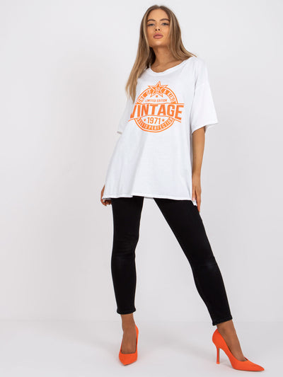 Biało-pomarańczowy luźny t-shirt z aplikacją