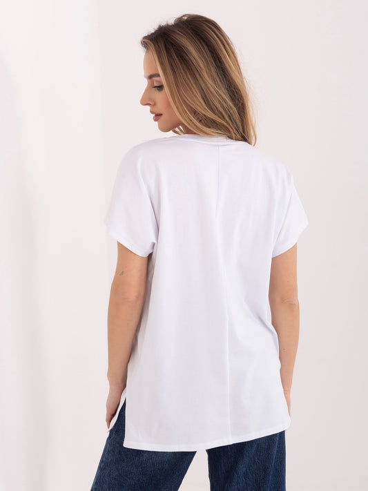 Biało-różowy damski t-shirt z rozcięciami