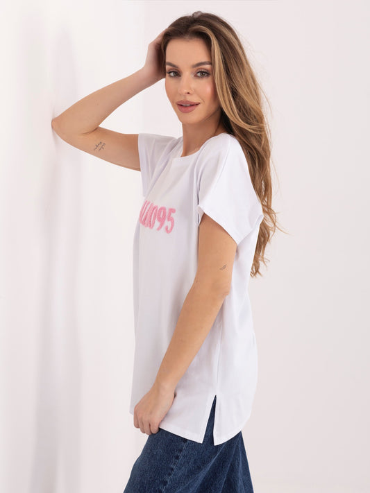Biało-różowy damski t-shirt z rozcięciami