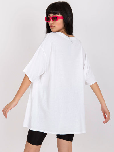Biało-różowy t-shirt z aplikacją z bawełny