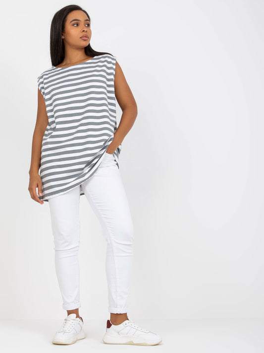 Biało-szary top plus size z okrągłym dekoltem