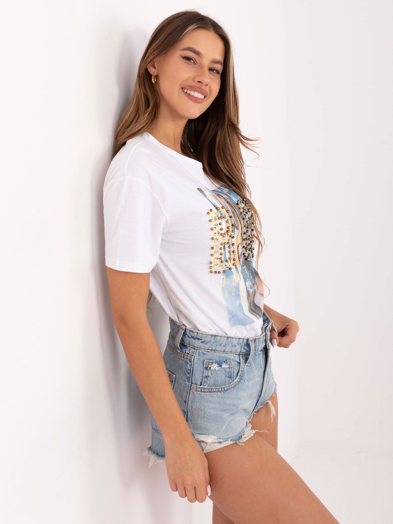 Biały damski t-shirt z nadrukiem