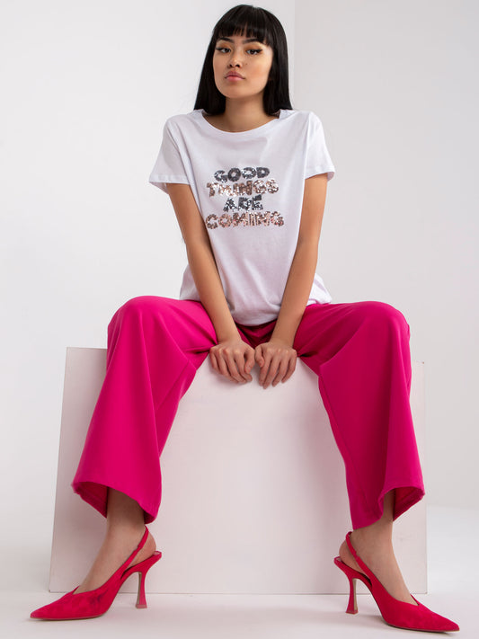 Biały bawełniany t-shirt z aplikacją