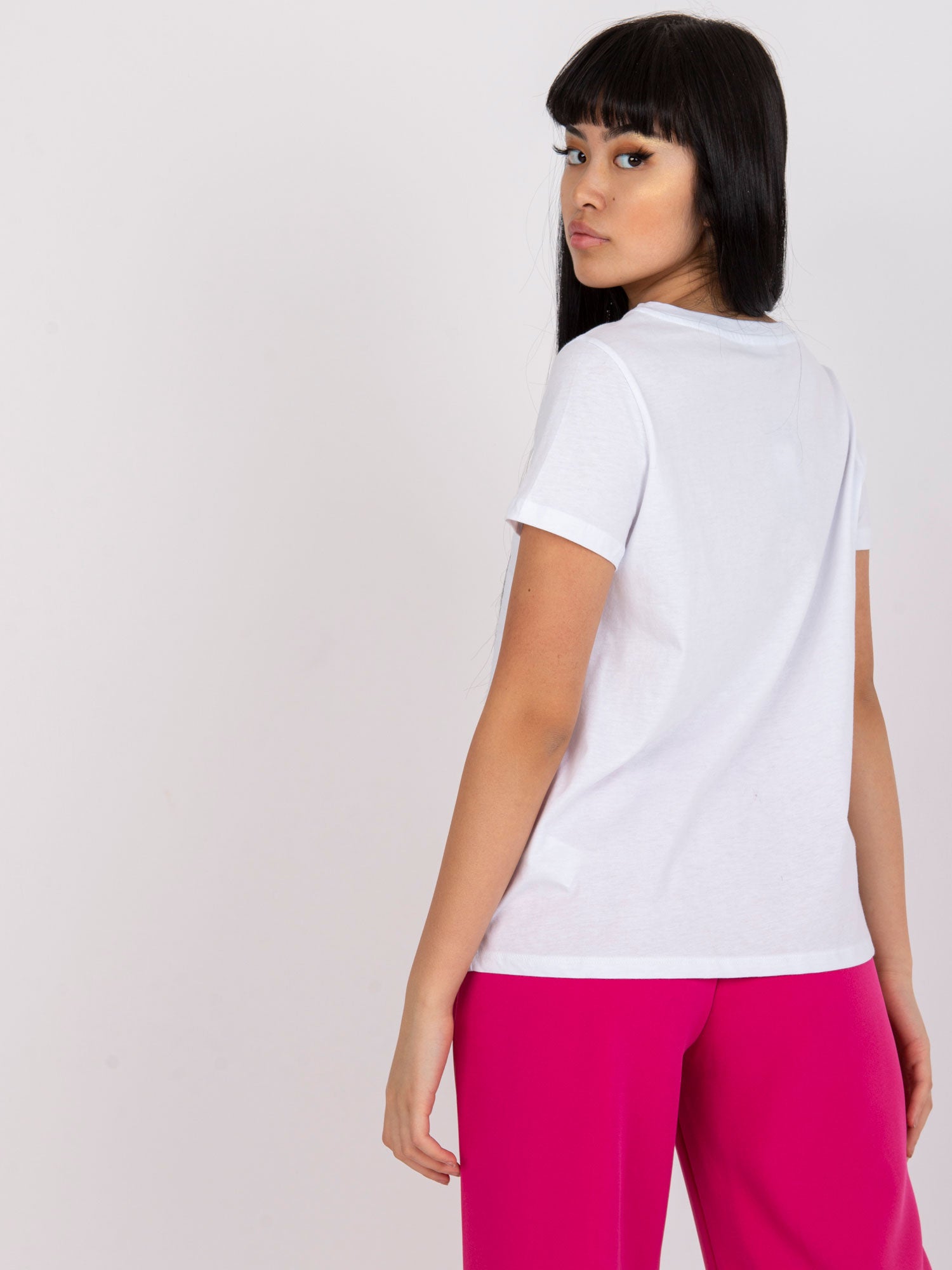 Biały bawełniany t-shirt z aplikacją