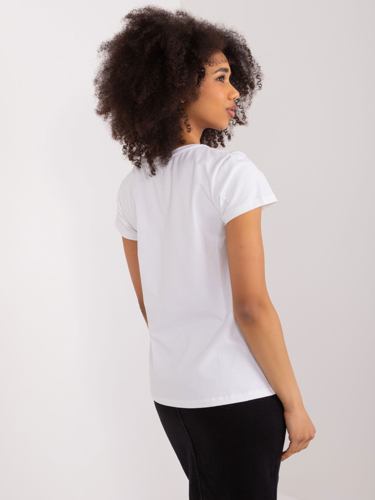 BASIC FEEL GOOD Biały bawełniany t-shirt z haftem