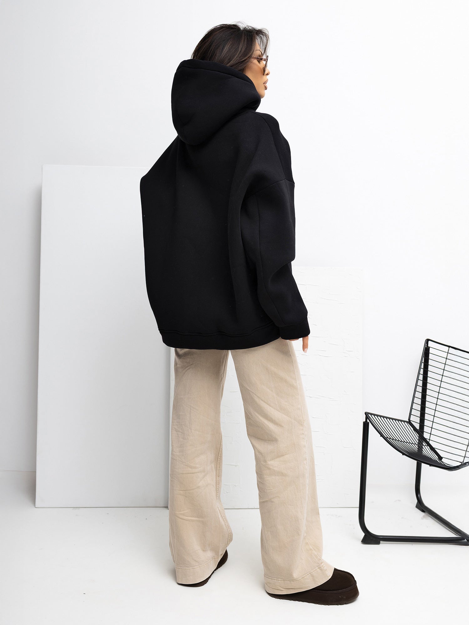 RUE PARIS Czarna dresowa bluza z napisem Paris