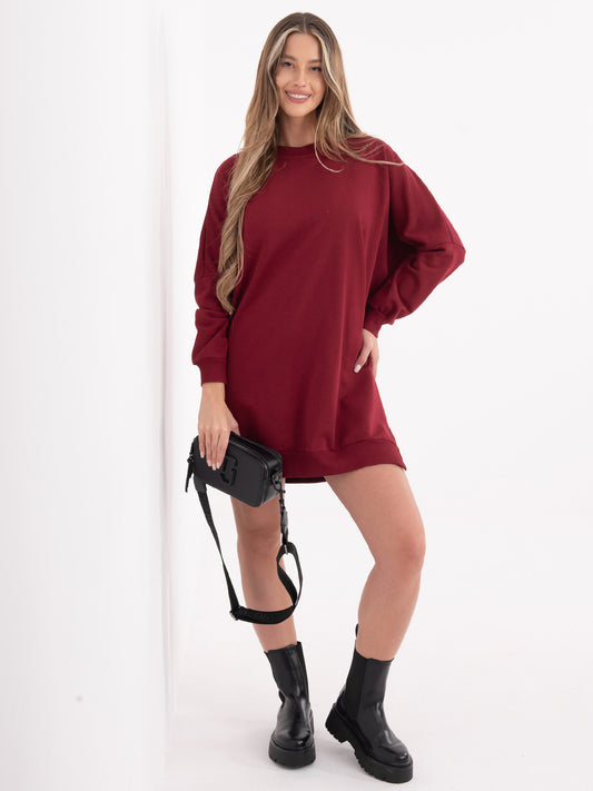 Bordowa sukienka basic o kroju oversize