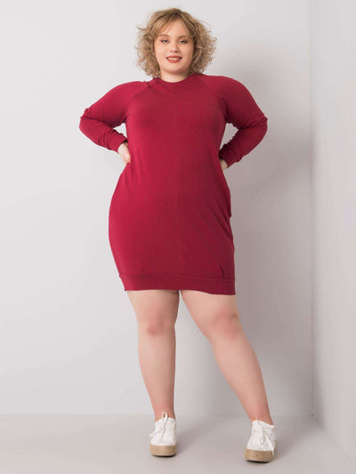 Bordowa sukienka plus size z długim rękawem