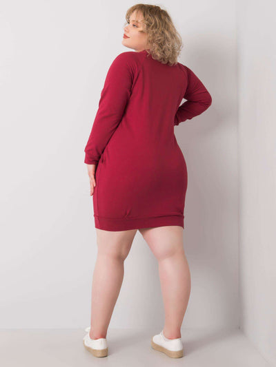 Bordowa sukienka plus size z długim rękawem