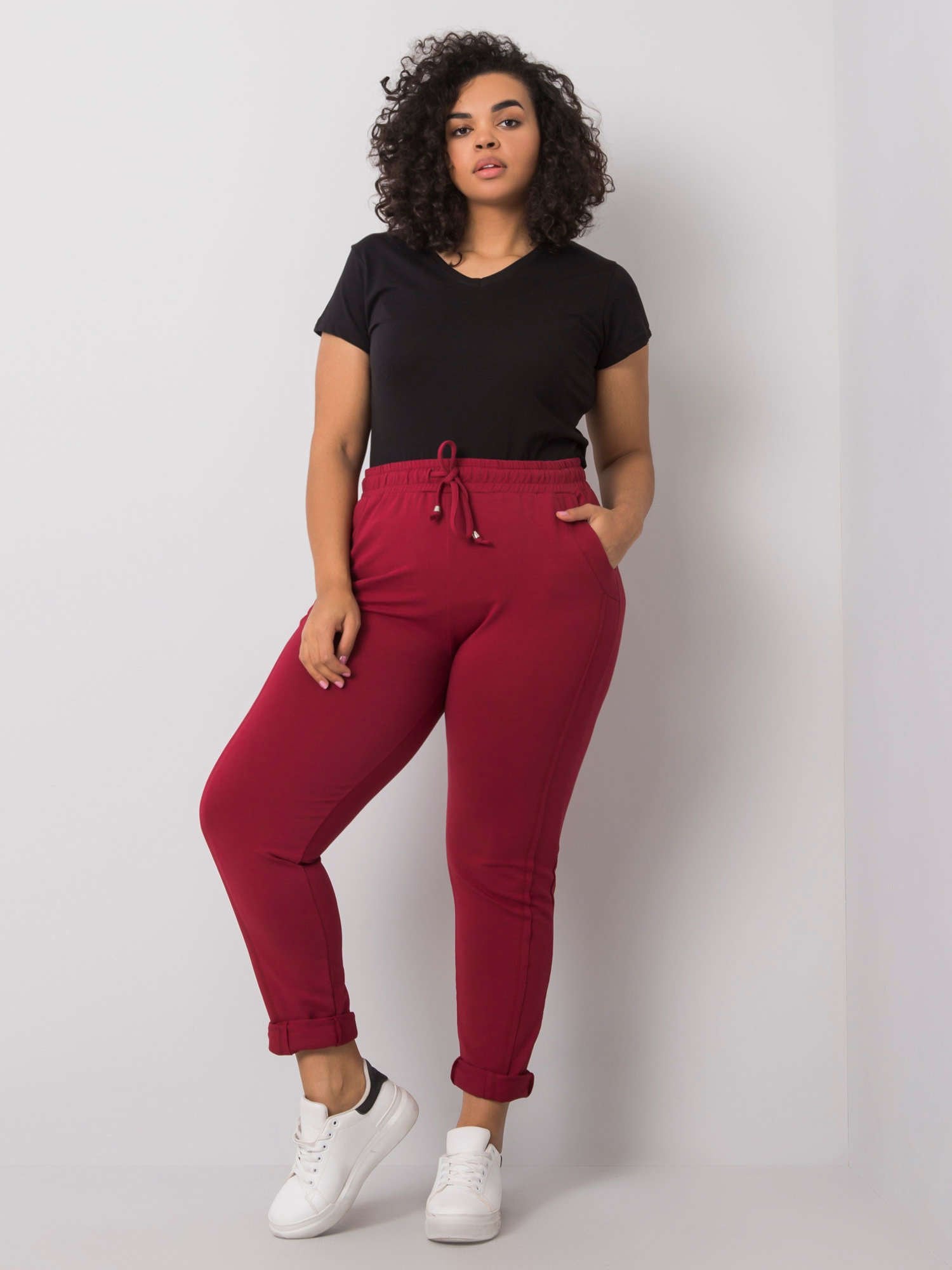 Bordowe spodnie dresowe plus size z bawełny