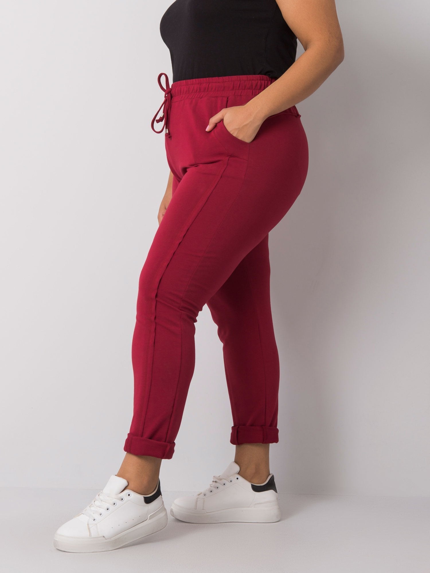 Bordowe spodnie dresowe plus size z bawełny