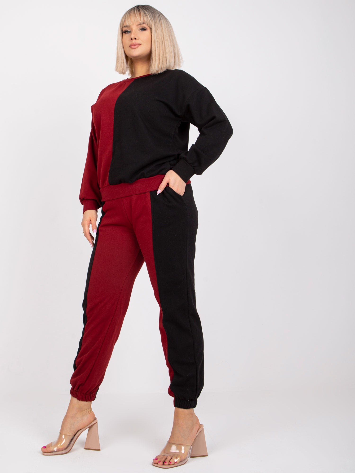 Bordowo-czarny damski komplet dresowy plus size