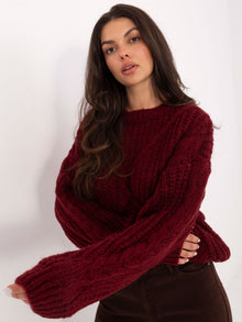 Bordowy sweter oversize z warkoczami