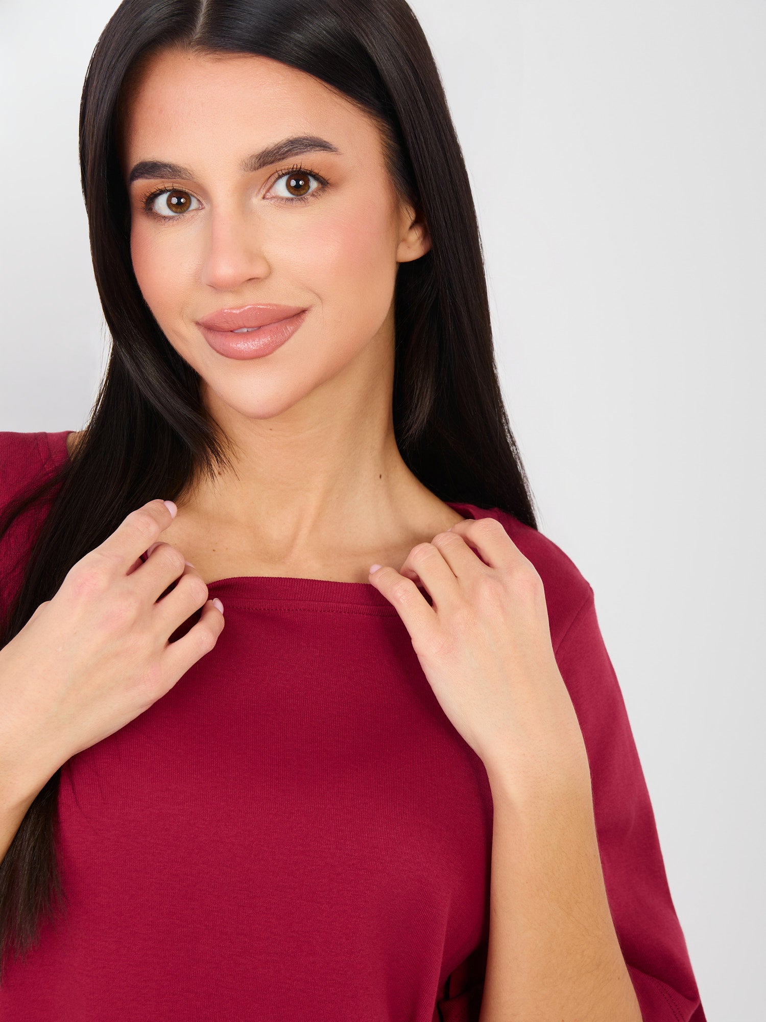 RUE PARIS Bordowy t-shirt basic z bawełny