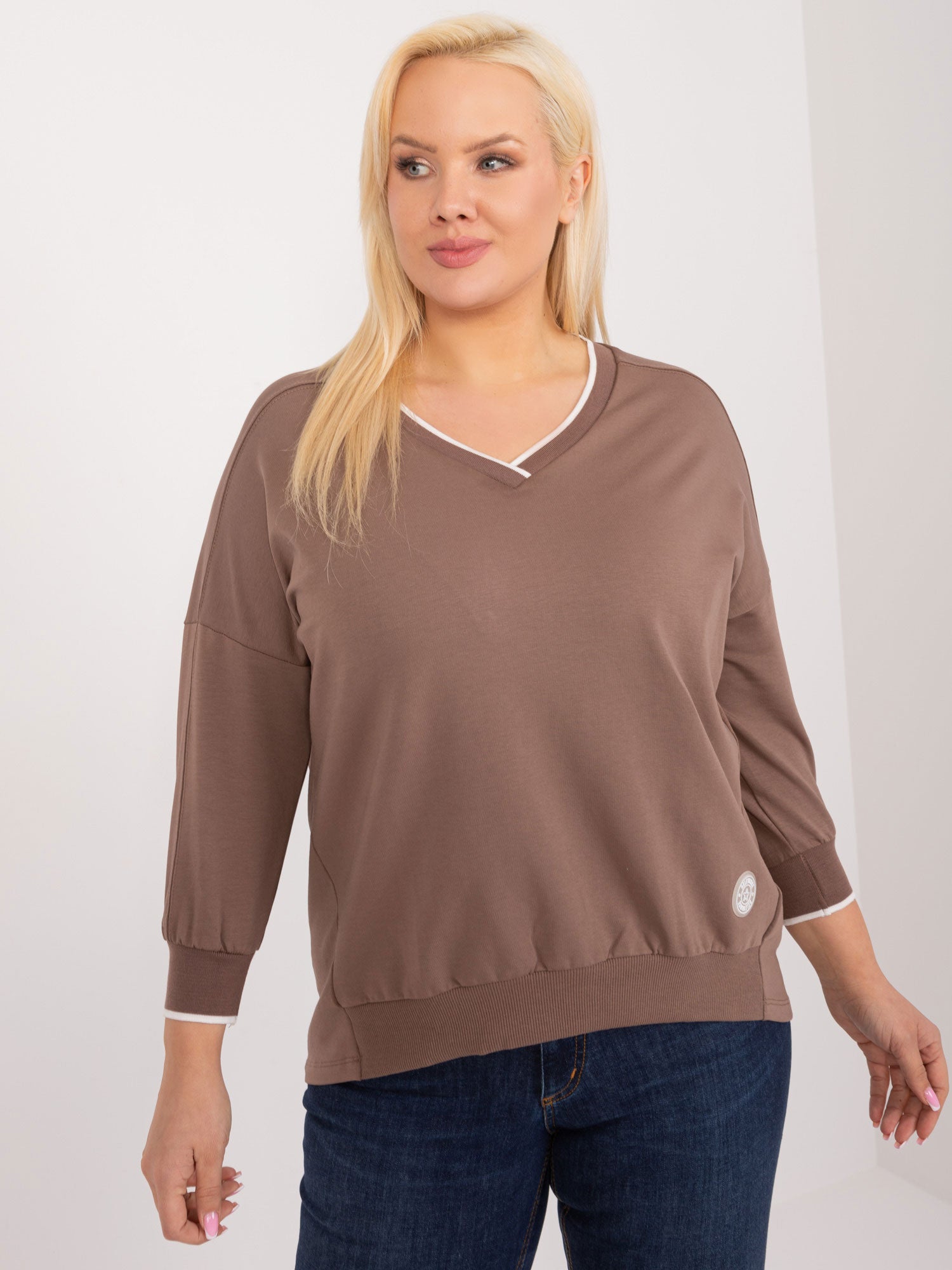Brązowa bluzka plus size ze ściągaczami