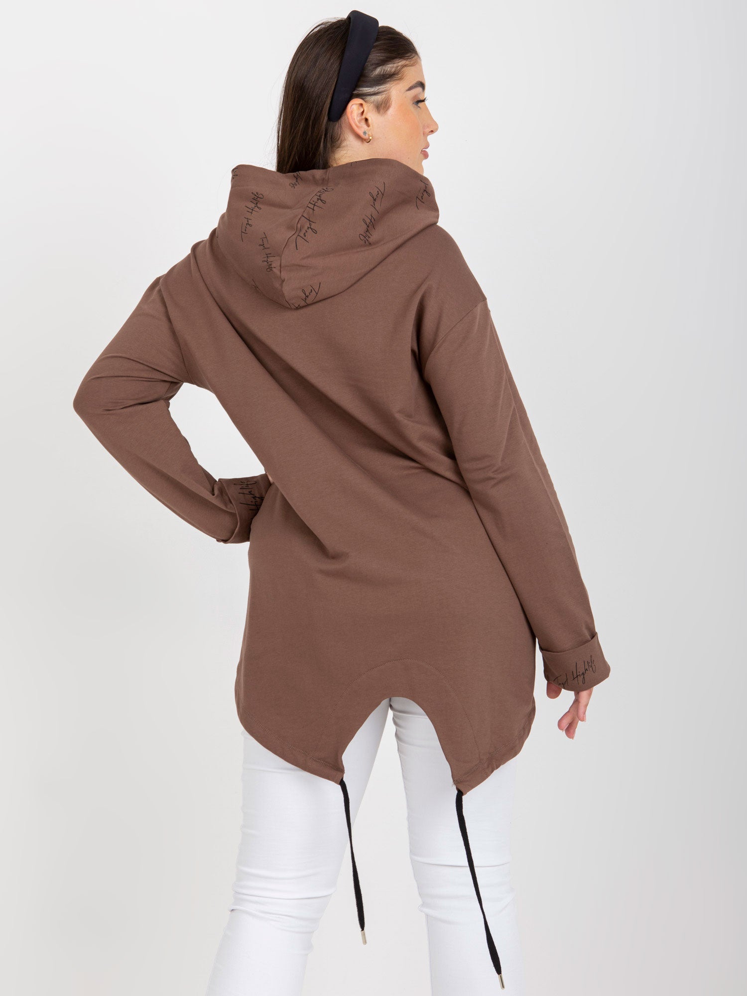 Brązowa rozpinana bluza plus size z kapturem i napisami
