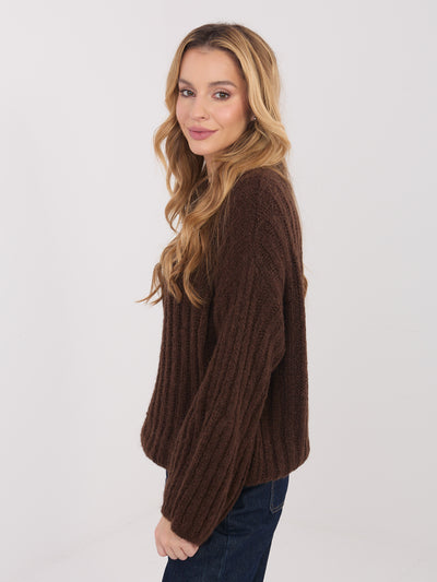 Brązowy sweter oversize w jednolitym kolorze