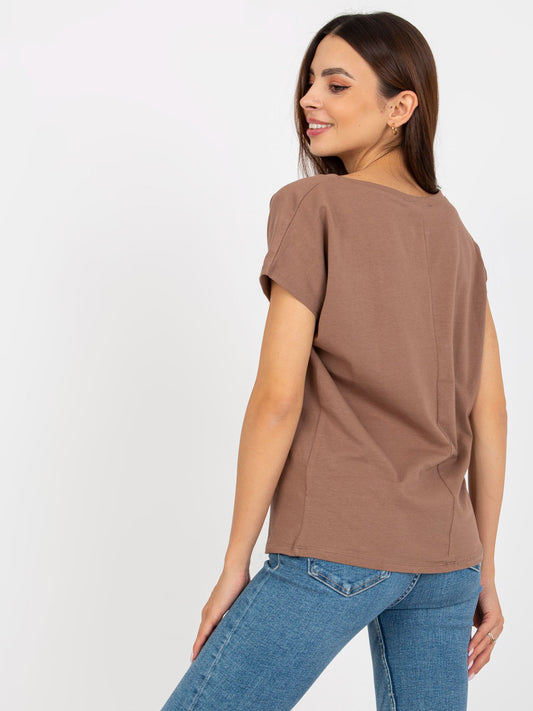 Brązowy t-shirt basic z dekoltem w serek
